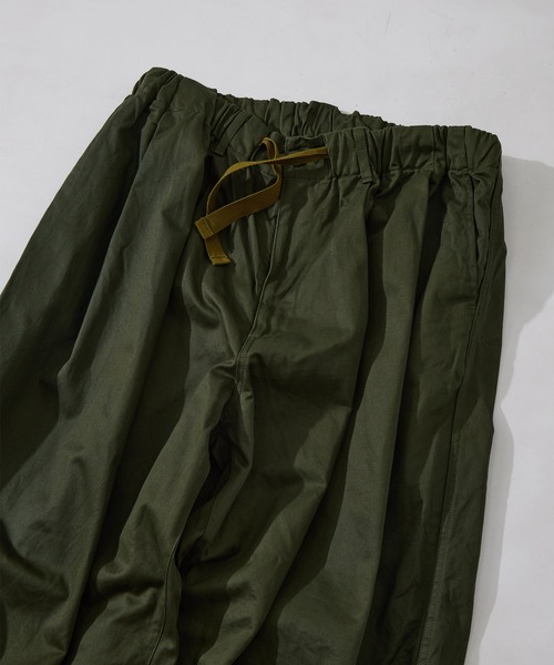 is-ness（イズネス）の「【is-ness/イズネス】Balloon EZ Pants（その他パンツ・メンズ・カーキ/ブラック・M/L）」の13枚目の写真
