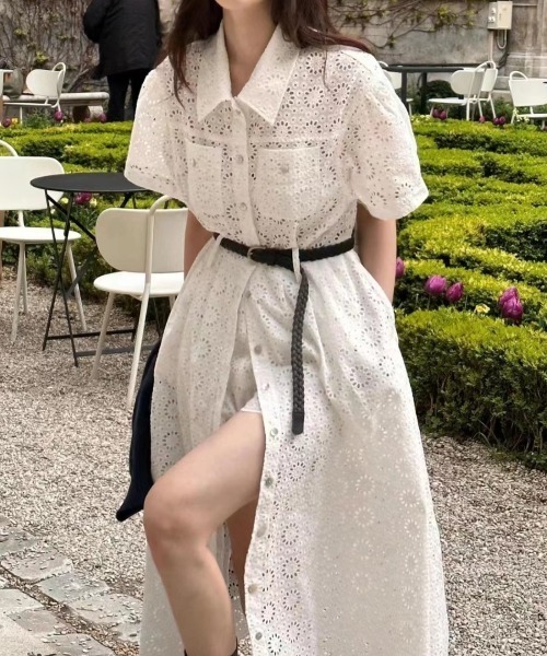 FLINEA(フリネア)の「レギュラーカラー刺繍パンチングレースシャツワンピース(シャツワンピース・レディース・ホワイト・FREE)」の1枚目の写真