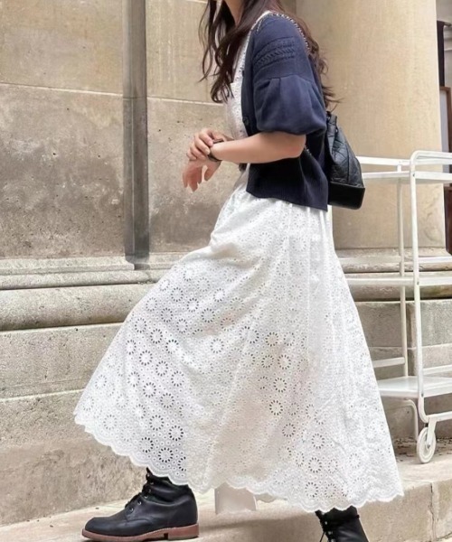 FLINEA(フリネア)の「レギュラーカラー刺繍パンチングレースシャツワンピース(シャツワンピース・レディース・ホワイト・FREE)」の6枚目の写真