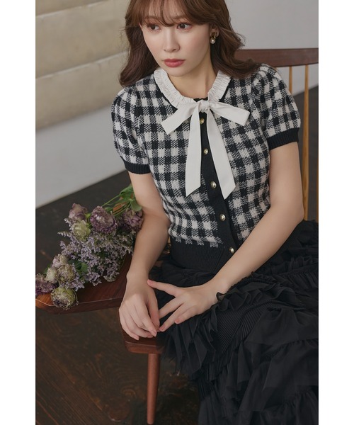 Her lip to(ハーリップトゥー)の「Lucine Ribbon Cardigan(カーディガン/ボレロ・レディース・ブラック×ホワイト・S/M)」の2枚目の写真