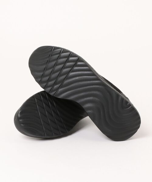 SKECHERS(スケッチャーズ)の「【SKECHERS】スケッチャーズ SLIP-INS BOBS SPORT SQUAD CHAOS - SUBTLE SPARKLE(スリップインズ:ボブス スポート スクワッド カオス - サブトル スパークル))スリッポンスニーカー 117252(スニーカー・レディース・ベージュ/ブラック×ブラック・22.5cm/23.0cm/23.5cm/24.0cm/24.5cm/25.0cm)」の4枚目の写真