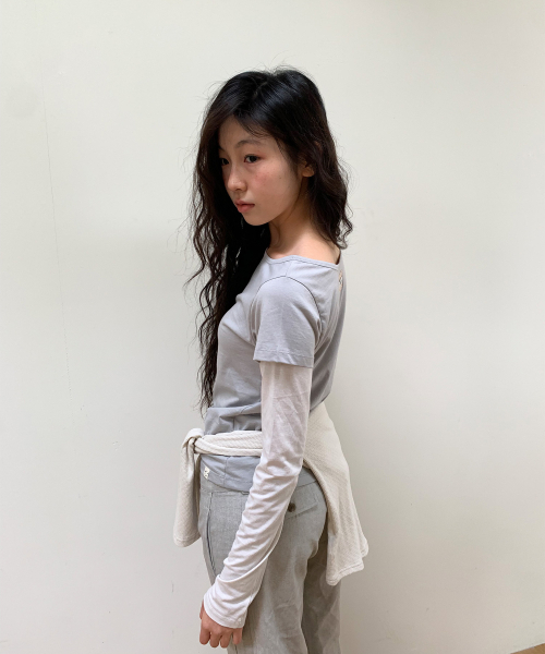 OHESHIO(オヘシオ)の「FLORAL LABEL レイヤードTシャツ(グレー)(Tシャツ/カットソー・レディース・その他・FREE)」の6枚目の写真