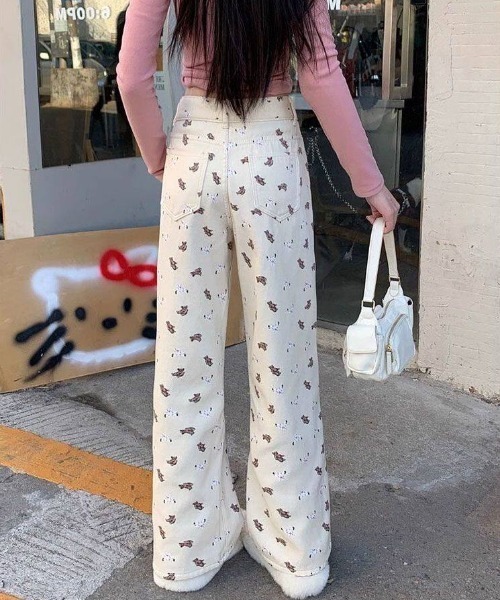 Vipoa(ヴィポア)の「Bear pattern pants(その他パンツ・レディース・アイボリー・LARGE/MEDIUM)」の2枚目の写真