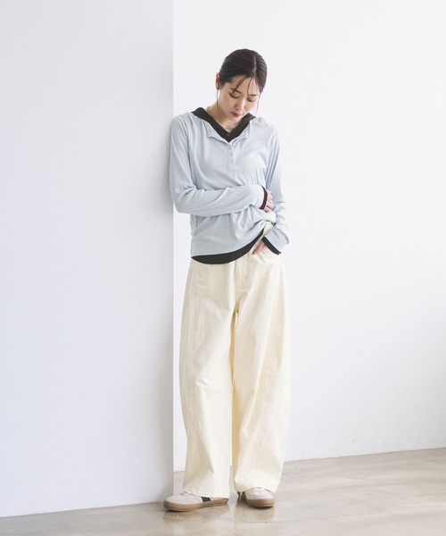 GLOBAL WORK(グローバルワーク)の「インディゴベロアパンツ/1049618(その他パンツ・レディース・オフホワイト/ブルー・MEDIUM/LARGE)」の3枚目の写真