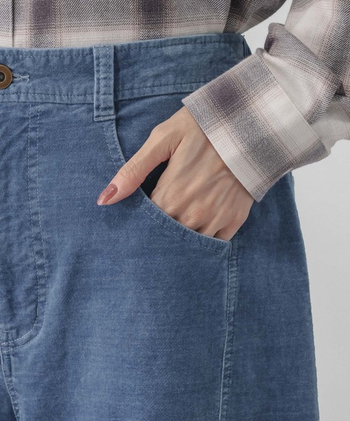 GLOBAL WORK(グローバルワーク)の「インディゴベロアパンツ/1049618(その他パンツ・レディース・オフホワイト/ブルー・MEDIUM/LARGE)」の7枚目の写真