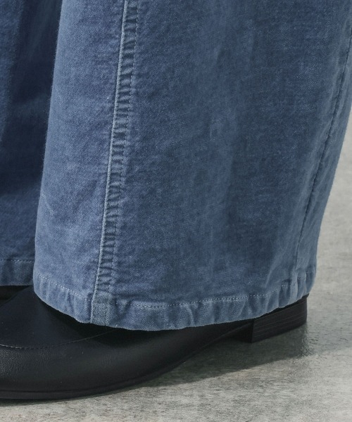 GLOBAL WORK(グローバルワーク)の「インディゴベロアパンツ/1049618(その他パンツ・レディース・オフホワイト/ブルー・MEDIUM/LARGE)」の8枚目の写真