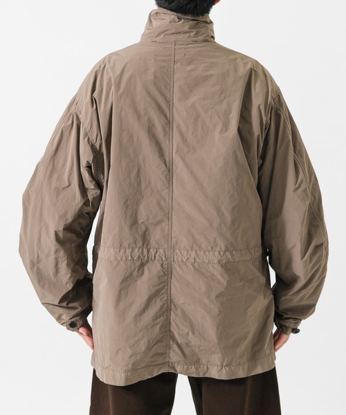 ATON(エイトン)の「ATON SHORT MODS COAT(モッズコート・メンズ・ブラック/ベージュ系その他・4/6)」の3枚目の写真
