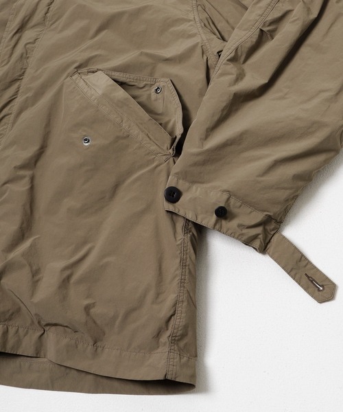 ATON(エイトン)の「ATON SHORT MODS COAT(モッズコート・メンズ・ブラック/ベージュ系その他・4/6)」の6枚目の写真