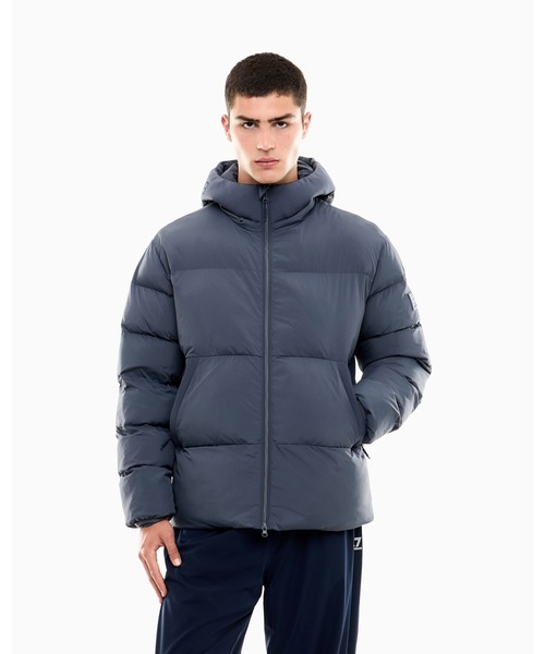 EMPORIO ARMANI EA7(エンポリオアルマーニイーエーセブン)の「【エンポリオ アルマーニ EA7】オーバーサイズロゴフードパデッドジャケット(ダウンジャケット/コート・メンズ・グレイッシュブルー/ブラック・LARGE/X-LARGE/SMALL/MEDIUM/X-SMALL)」の1枚目の写真