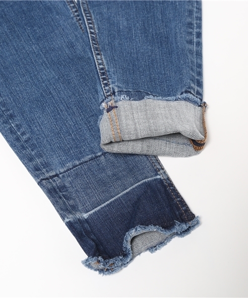 MOUSSY（マウジー）の「iSKO HW EMOTION hem SKINNY（デニムパンツ・レディース・ライトブルー・26inch/24inch/23inch/27inch/25inch）」の10枚目の写真