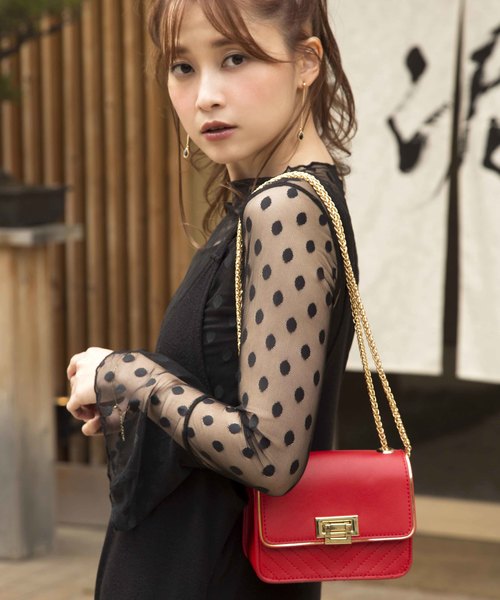 PLAIN CLOTHING（プレーンクロージング）の「チェーンミニショルダーバッグ【PLAIN CLOTHING】（ショルダーバッグ・レディース・グリーン/ホワイト/レッド/ブラック/グレー・FREE）」の7枚目の写真