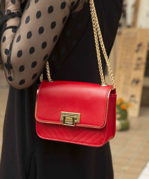 PLAIN CLOTHING（プレーンクロージング）の「チェーンミニショルダーバッグ【PLAIN CLOTHING】（ショルダーバッグ・レディース・グリーン/ホワイト/レッド/ブラック/グレー・FREE）」の8枚目の写真