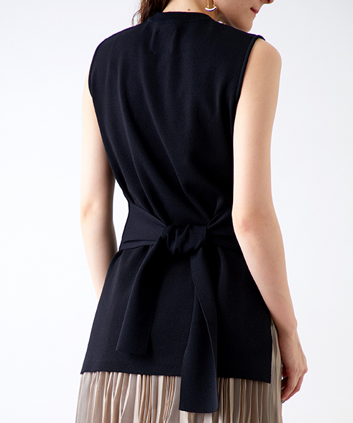 UNITED TOKYO(ユナイテッドトウキョウ)の「バックリボンノースリーブニット(ニット/セーター・レディース・ブラック/ブルー/オフホワイト/ピンク・1)」の16枚目の写真