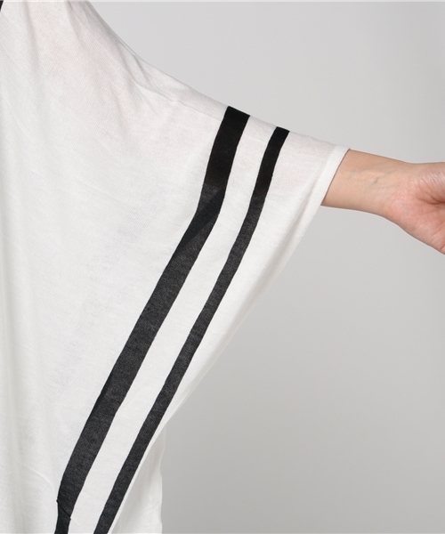 VENCEEXCHANGE（ヴァンスエクスチェンジ）の「ストライプポンチョアンサンブル （カーディガン/ボレロ・レディース・オフホワイト/ブラック・MEDIUM）」の4枚目の写真