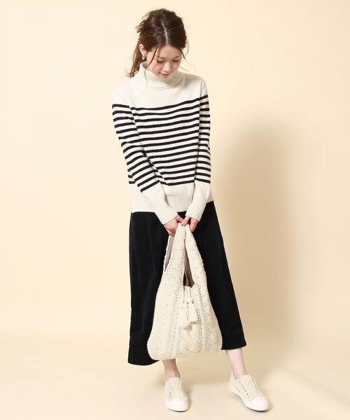 coen（コーエン）の「【新色追加・手洗いできる】ラムウールタートルネックニット（ニット/セーター・レディース・ホワイト/グレー/ダークグリーン/ネイビー/オフホワイト/イエロー/ピンク・FREE）」の12枚目の写真