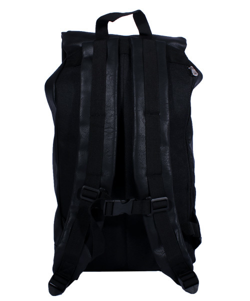 ８(eight)（エイト）の「スクエア リュックサック リュック PUレザー （バックパック/リュック・メンズ・ホワイト/ブラック×ホワイト/ブラック・FREE）」の8枚目の写真