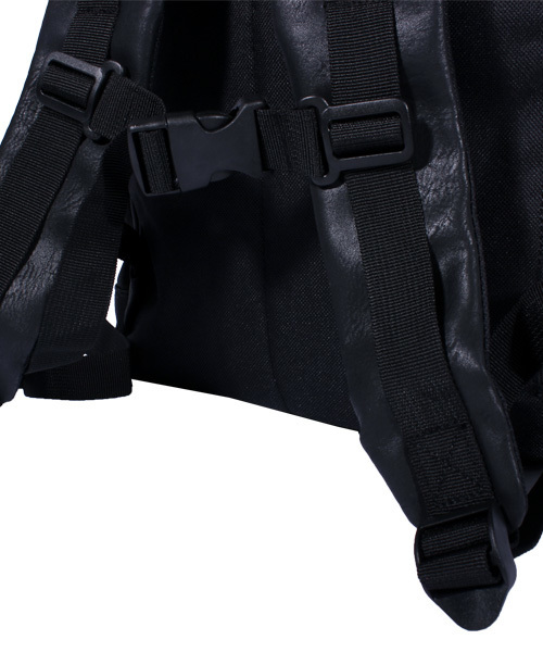 ８(eight)（エイト）の「スクエア リュックサック リュック PUレザー （バックパック/リュック・メンズ・ホワイト/ブラック×ホワイト/ブラック・FREE）」の17枚目の写真