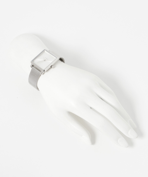 NIXON(ニクソン)の「K SQUARED MILANESE NA12061920-00 ALL SILVER(アナログ腕時計・レディース・シルバー・FREE)」の3枚目の写真