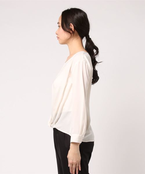 un dix cors（アンディコール）の「【カラーバリエーション☆】ライトベネフロントタックブラウス（シャツ/ブラウス・レディース・ホワイト/イエロー/ラベンダー/ライトグレー/モスグリーン・ﾌﾘ-）」の6枚目の写真