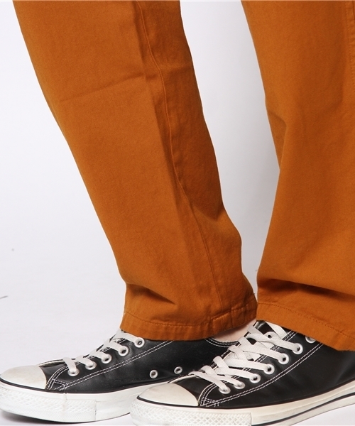 KATHARINE HAMNETT LONDON （キャサリンハムネットロンドン）の「アーカイブカーゴ（カーゴパンツ・メンズ・ブラウン/カーキ・LARGE/MEDIUM）」の8枚目の写真