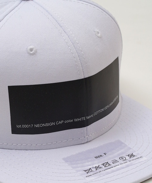 NEONSIGN（ネオンサイン）の「NEON SIGN CAP（キャップ・メンズ・ホワイト/ブラック・FREE）」の3枚目の写真