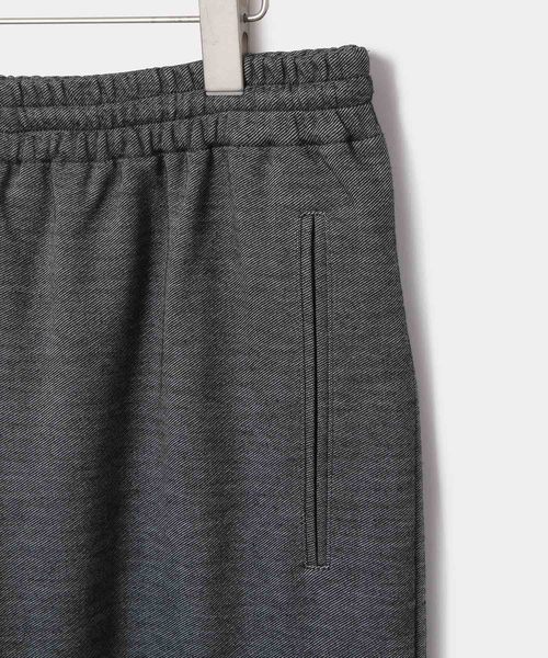 ADAM ET ROPE'(アダムエロペ)の「ストレッチツイルイージーパンツ(その他パンツ・メンズ・ブラック/チャコールグレー/ダークブラウン・M/L)」の7枚目の写真