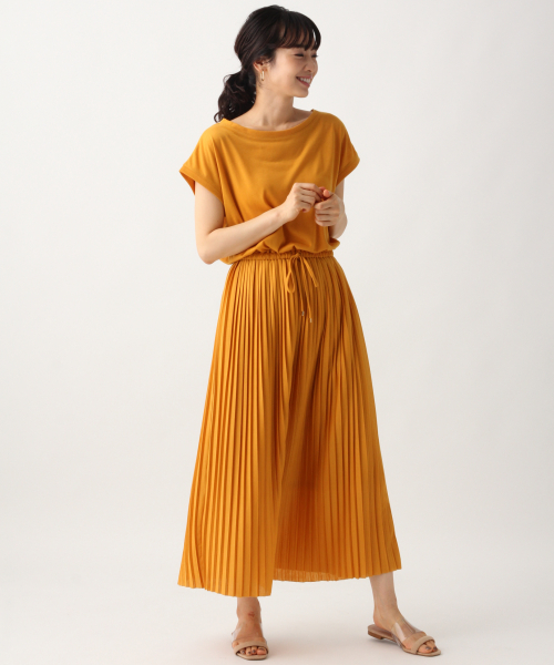 A part by（アパートバイ）の「Pドロストプリーツマキシワンピース 832353（ワンピース・レディース・ネイビー/ブラウン/グリーン/グレー/イエロー・FREE）」の5枚目の写真