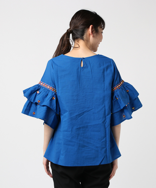 チャイハネ(チャイハネ)の「【チャイハネ】フォークロア刺繍ティアードスリーブトップス(シャツ/ブラウス・レディース・ホワイト/ブルー・FREE)」の9枚目の写真