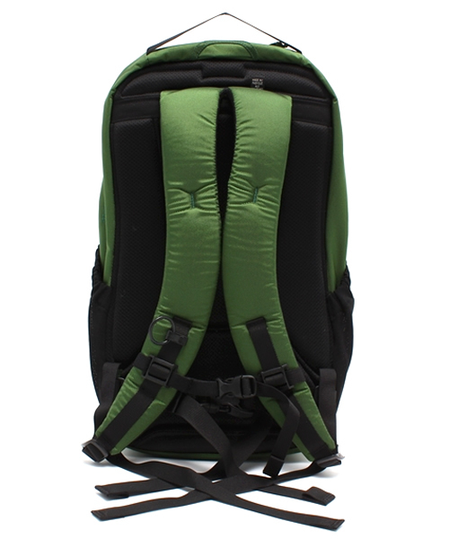 BEAMS BOY（ビームスボーイ）の「□ARC'TERYX / “MANTIS 26” 1627CL（バックパック/リュック・レディース・オレンジ/グリーン・ONE SIZE）」の10枚目の写真