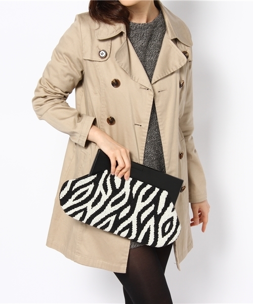 AMERICAN RAG CIE(アメリカンラグシー)の「ANAN`S/ANA-394532◆(クラッチバッグ・レディース・ブラック・ONE SIZE)」の6枚目の写真