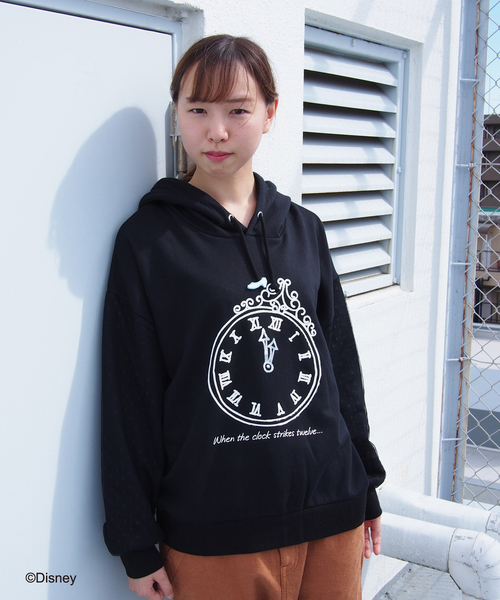 FRAPBOIS(フラボア)の「CINDERELLA パーカー(パーカー・レディース・ブラック・1)」の4枚目の写真