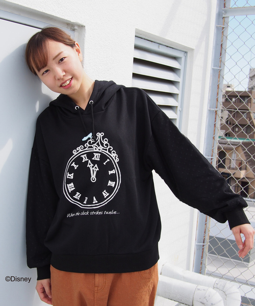 FRAPBOIS(フラボア)の「CINDERELLA パーカー(パーカー・レディース・ブラック・1)」の8枚目の写真