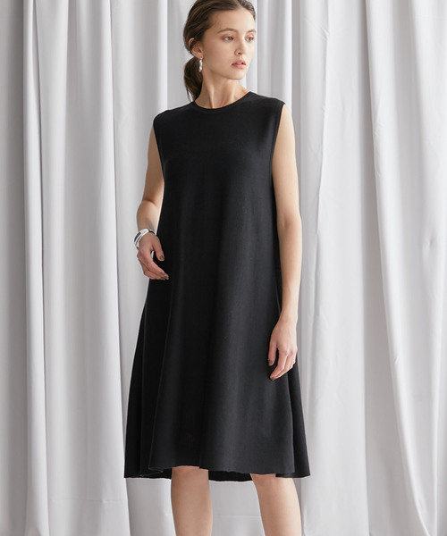 STUDIOUS（ステュディオス）の「【STUDIOUS】Aライン ノースリーブニットワンピース（ワンピース・レディース・ブラック/ベージュ/ライトブラウン/ミント・FREE）」の2枚目の写真