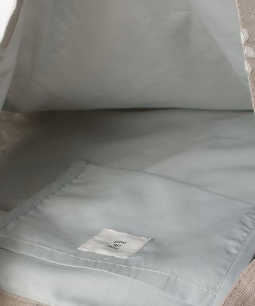 nop de nod（ノップドゥノッド）の「Laukku リネン刺繍 ショルダー（ショルダーバッグ・レディース・ブラック/キナリ・8）」の6枚目の写真