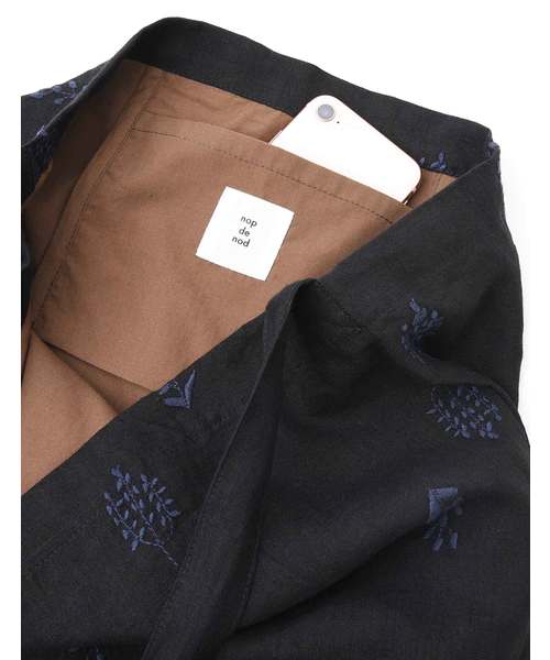 nop de nod（ノップドゥノッド）の「Laukku リネン刺繍 ショルダー（ショルダーバッグ・レディース・ブラック/キナリ・8）」の12枚目の写真