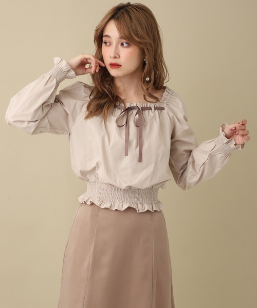 one after another NICE CLAUP(ワンアフターアナザーナイスクラップ)の「【WEB限定】リボンシャーリング2Wayブラウス(シャツ/ブラウス・レディース・オフホワイト/ベージュ/カーキ・FREE)」の22枚目の写真