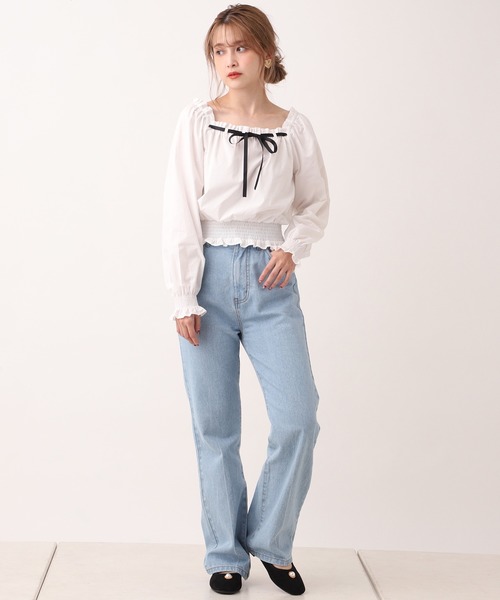 one after another NICE CLAUP(ワンアフターアナザーナイスクラップ)の「【WEB限定】リボンシャーリング2Wayブラウス(シャツ/ブラウス・レディース・オフホワイト/ベージュ/カーキ・FREE)」の13枚目の写真