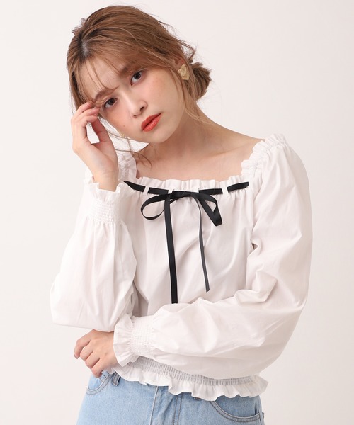 one after another NICE CLAUP(ワンアフターアナザーナイスクラップ)の「【WEB限定】リボンシャーリング2Wayブラウス(シャツ/ブラウス・レディース・オフホワイト/ベージュ/カーキ・FREE)」の18枚目の写真
