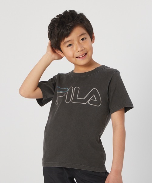 FILA（フィラ）の「【FILA/フィラ】キッズロゴプリントTシャツ/半袖　ボーイズ  ガールズ スポーティー（Tシャツ/カットソー・キッズ・ネイビー/ブラック/マスタード・150/160/130/140）」の22枚目の写真
