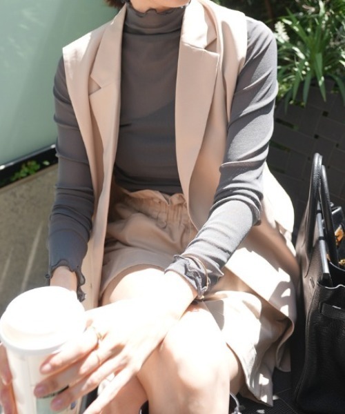 Futier land（フューティアランド）の「ハイネックシアートップス（Tシャツ/カットソー・レディース・ホワイト/ブラック/グレー/オレンジ/ライトグリーン/ピンク/ピンク系その他・FREE）」の4枚目の写真