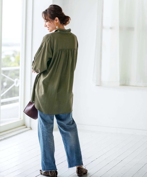 BELLUNA PLUS（ベルーナ）の「涼感麻入り素材シャツジャケット（シャツ/ブラウス・レディース・ネイビー/オフホワイト/カーキ/ターコイズブルー・MEDIUM/LARGE/X-LARGE/XXX-LARGE/XXXX-LARGE/XX-LARGE）」の12枚目の写真