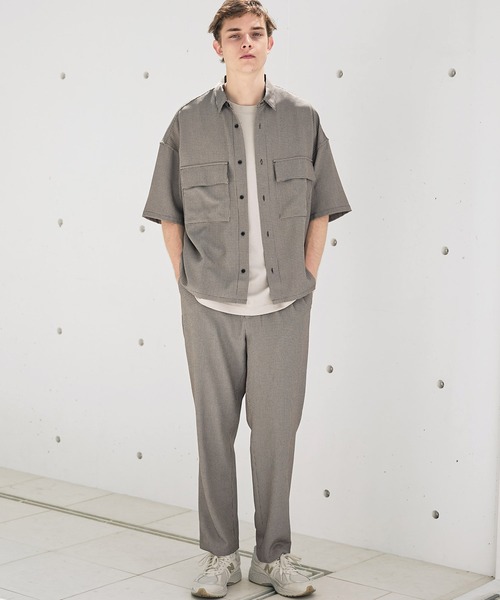 EMMA CLOTHES(エマクローズ)の「【セットアップ】ブライトポプリン レギュラーカラーシャツ オーバー ドレープ CPOシャツ&ワイドアンクルシェフパンツ ワンマイルウェア(シャツ/ブラウス・メンズ・ブラック/ブラウン/ベージュ/グリーン系その他/ベージュ系その他/ベージュ系その他2/ブラック系その他/グレイッシュベージュ/ライラック/グレイッシュブルー・M/L/S)」の7枚目の写真