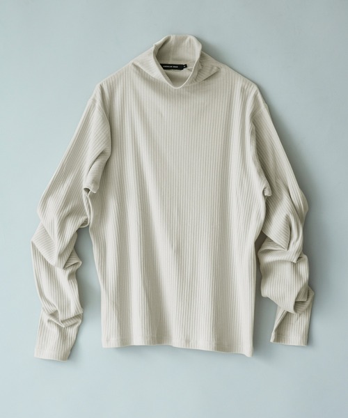 AMERICAN HOLIC（アメリカンホリック）の「ロングスリーブタートルカットプルオーバー　＊（Tシャツ/カットソー・レディース・ライトグレー/ブラック/ブラウン/オフホワイト/アイボリー・MEDIUM/LARGE）」の3枚目の写真