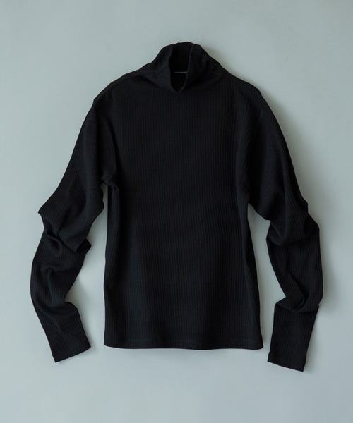 AMERICAN HOLIC（アメリカンホリック）の「ロングスリーブタートルカットプルオーバー　＊（Tシャツ/カットソー・レディース・ライトグレー/ブラック/ブラウン/オフホワイト/アイボリー・MEDIUM/LARGE）」の4枚目の写真