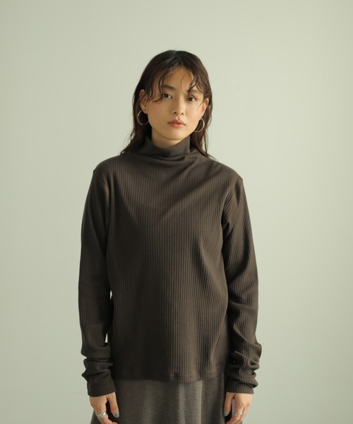 AMERICAN HOLIC（アメリカンホリック）の「ロングスリーブタートルカットプルオーバー　＊（Tシャツ/カットソー・レディース・ライトグレー/ブラック/ブラウン/オフホワイト/アイボリー・MEDIUM/LARGE）」の11枚目の写真