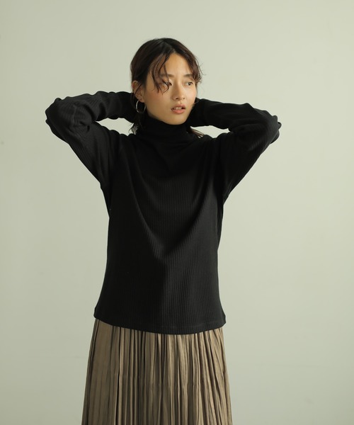 AMERICAN HOLIC（アメリカンホリック）の「ロングスリーブタートルカットプルオーバー　＊（Tシャツ/カットソー・レディース・ライトグレー/ブラック/ブラウン/オフホワイト/アイボリー・MEDIUM/LARGE）」の14枚目の写真