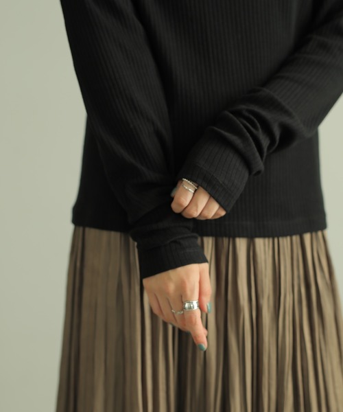 AMERICAN HOLIC（アメリカンホリック）の「ロングスリーブタートルカットプルオーバー　＊（Tシャツ/カットソー・レディース・ライトグレー/ブラック/ブラウン/オフホワイト/アイボリー・MEDIUM/LARGE）」の13枚目の写真