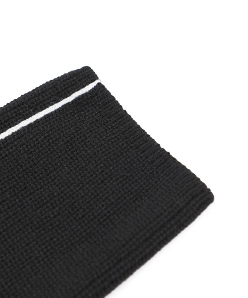 F（エフ）（エフ）の「【F】COLOR SCHEME CREWNECK（ニット/セーター・メンズ・ブラック・1/2）」の2枚目の写真