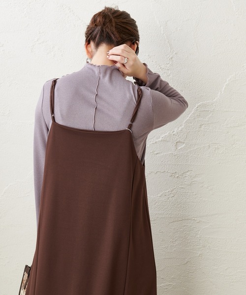natural couture(ナチュラルクチュール)の「ほんのりシアーカットタートル(Tシャツ/カットソー・レディース・ブラック/ベージュ/グレー/アイボリー・FREE)」の16枚目の写真