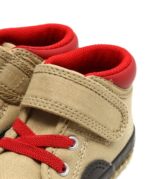 CONVERSE（コンバース）の「BABY CAMPING/ベビー キャンピング（スニーカー・キッズ・ベージュ/ネイビー・15cm/13.5㎝/14.5㎝/13cm/12.5cm/14cm/12cm）」の3枚目の写真